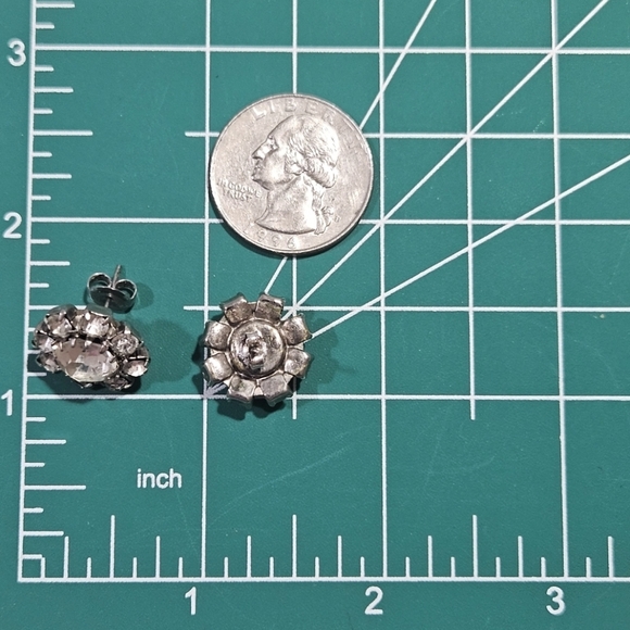 Vintage Rhinestone Earrings - Picture 4 of 9